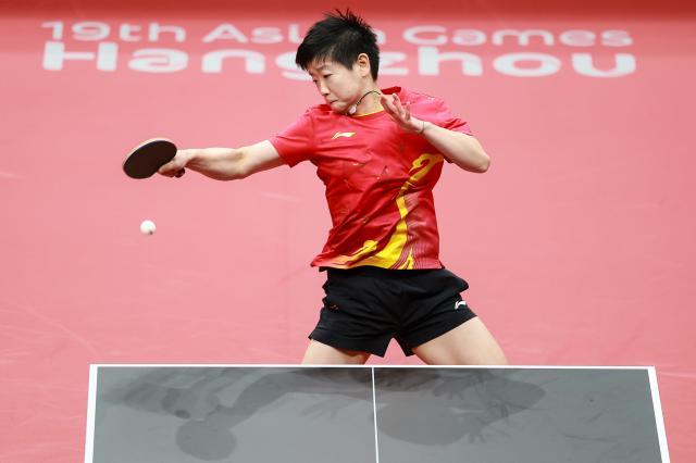 kaiyun·(中国)官方网站-孙颖莎樊振东开幕式后首登场 国乒晋级男女团四强